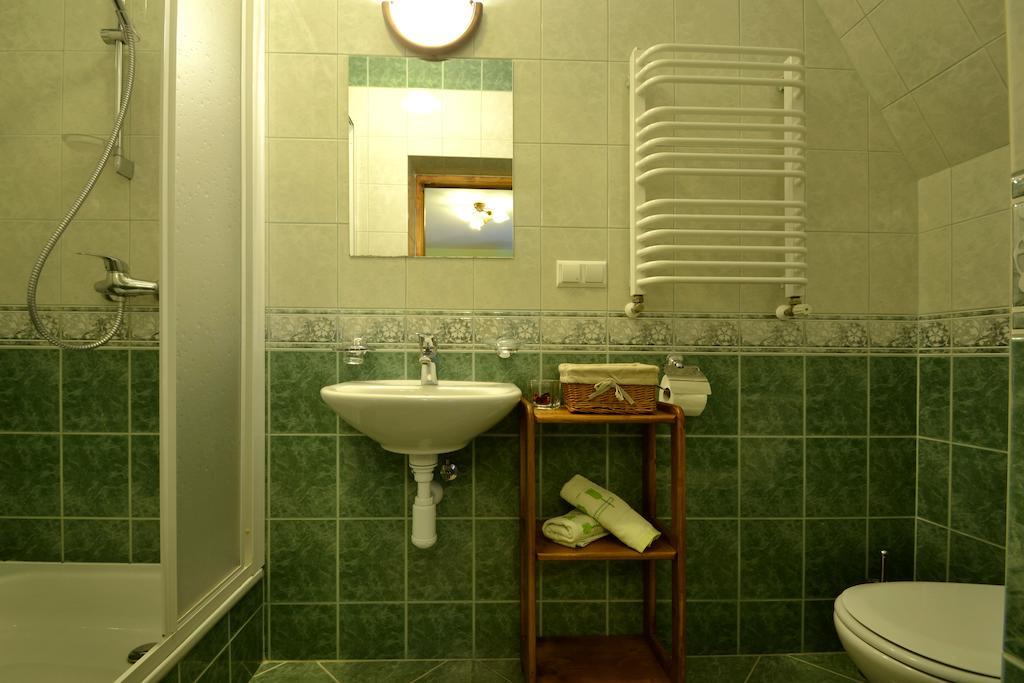 Michalowa Chata Poronin Szoba fotó